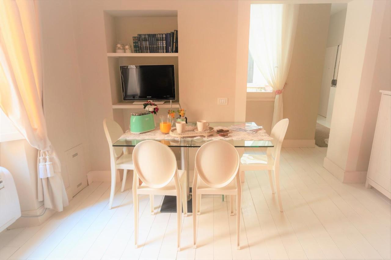 White Florence Suite Exterior foto